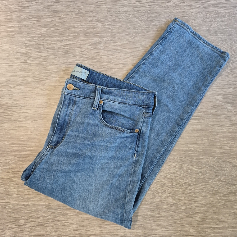 Universal Thread Mid Rise Straight Blue Denim Jeans